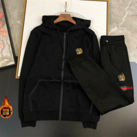 Picture of Gucci SweatSuits _SKUGucciM-3XL12yn11128410